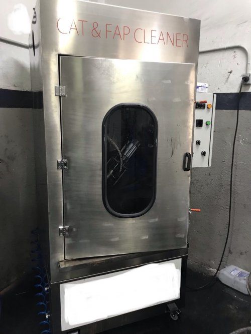 Taller en Madrid con máquina para la limpieza del filtro de partículas y catalizadores